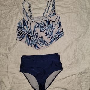 Navy high-waisted bikini